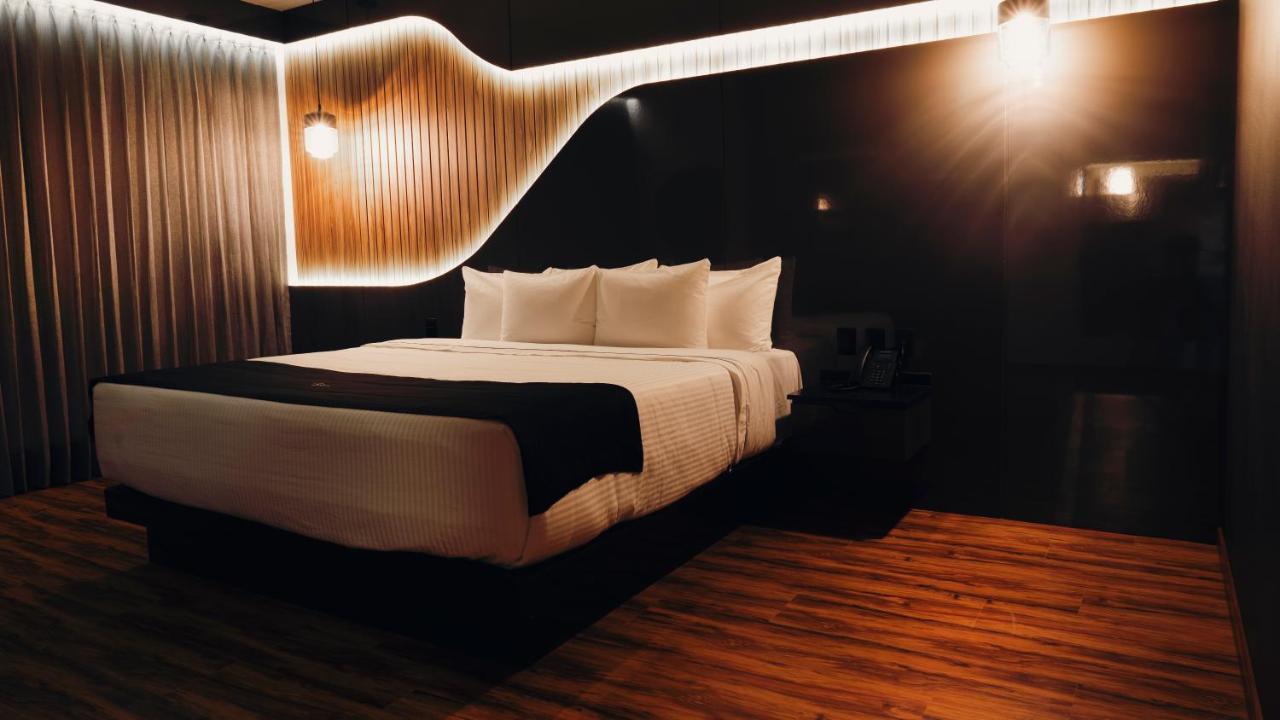 Hotel Yoru Querétaro Esterno foto