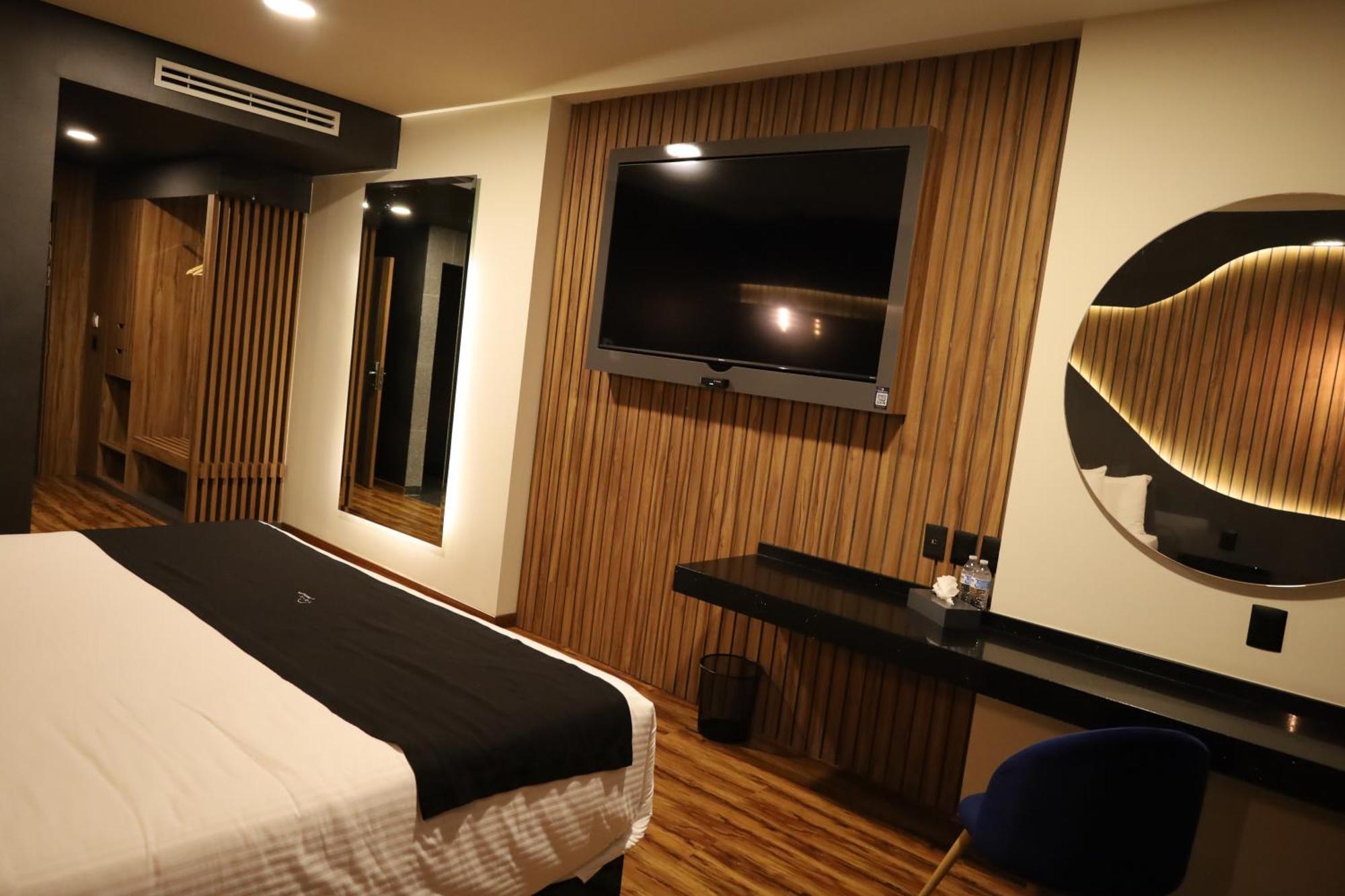 Hotel Yoru Querétaro Esterno foto