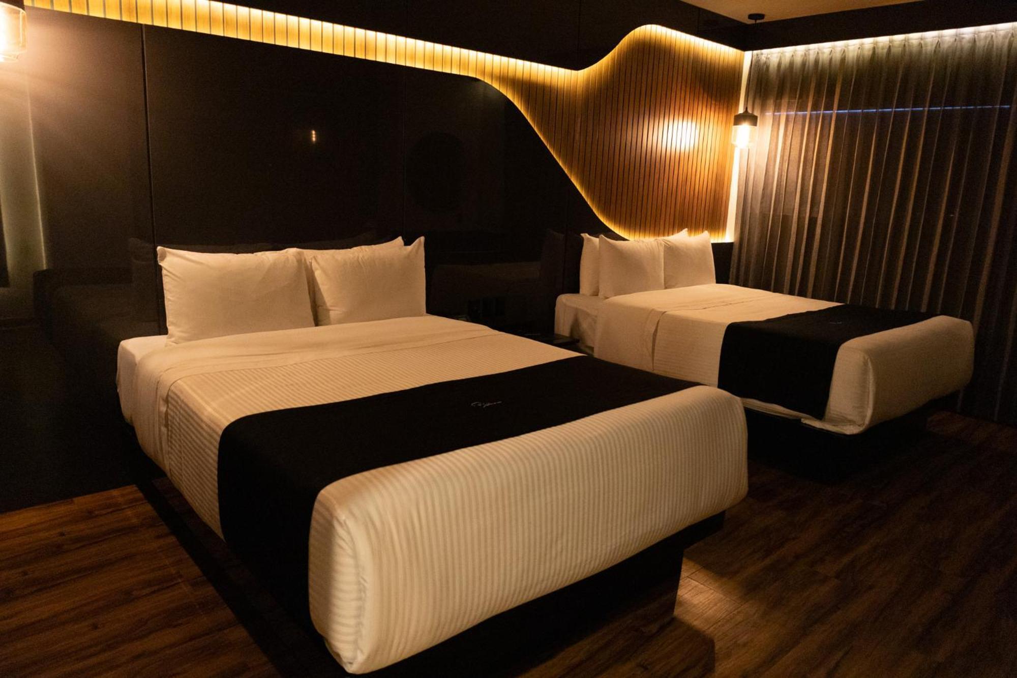 Hotel Yoru Querétaro Esterno foto